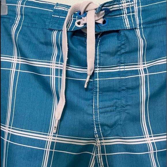 OP bathing suit size large 36-38 mesh inside, velcro fly with one pocket - Picture 2 of 6